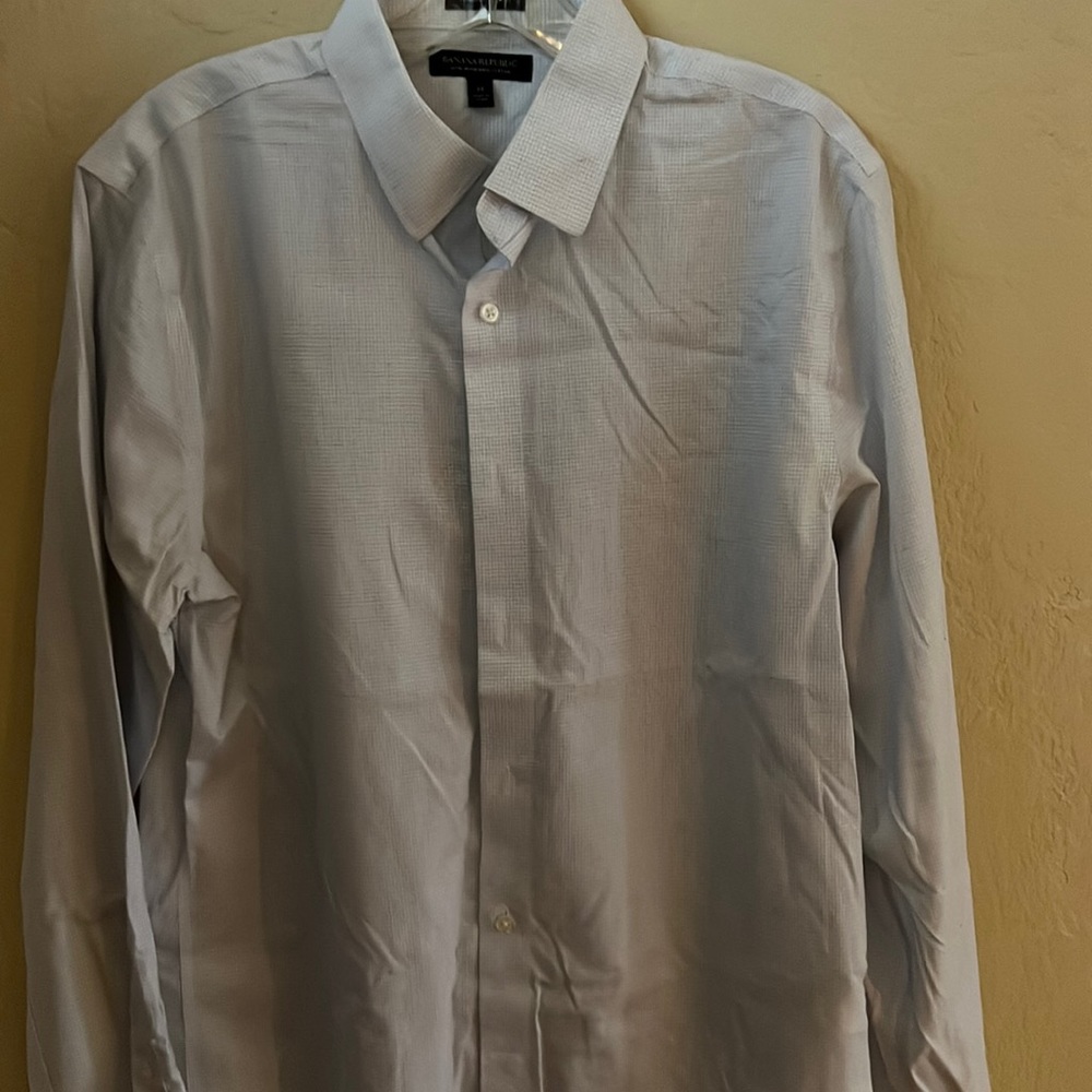 Banana Republic Slim-Fit Untucked Non-Iron Shirt
